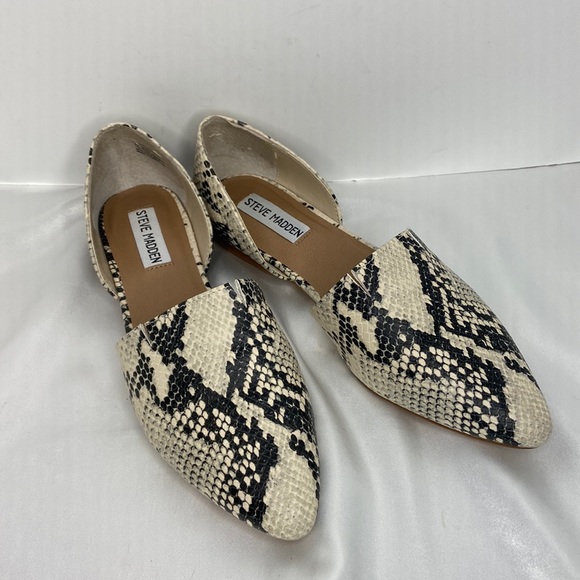 Steve Madden Shoes - Steve Madden Darien Snake Print Flats, Size-8